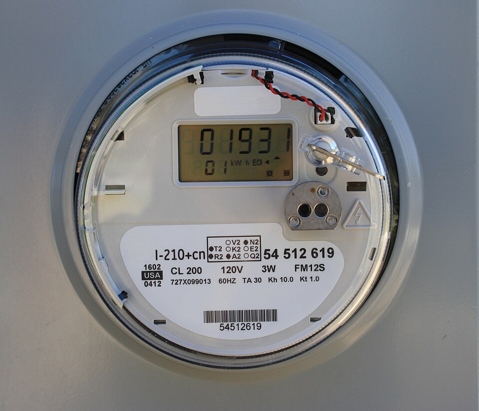 Comptador elèctric intel·ligent per mesurar el consum energètic real